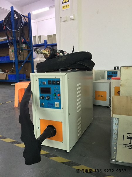 生產(chǎn)空調(diào)制冷系統(tǒng)時,銅釬焊實(shí)際操作尤為重要(圖2)