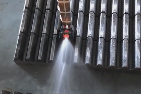  大模數(shù)齒條淬火加工；單齒高頻淬火熱處理