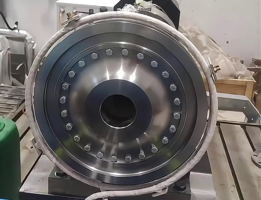 如何使用高頻加熱機(jī)將法蘭盤加熱到600-800度