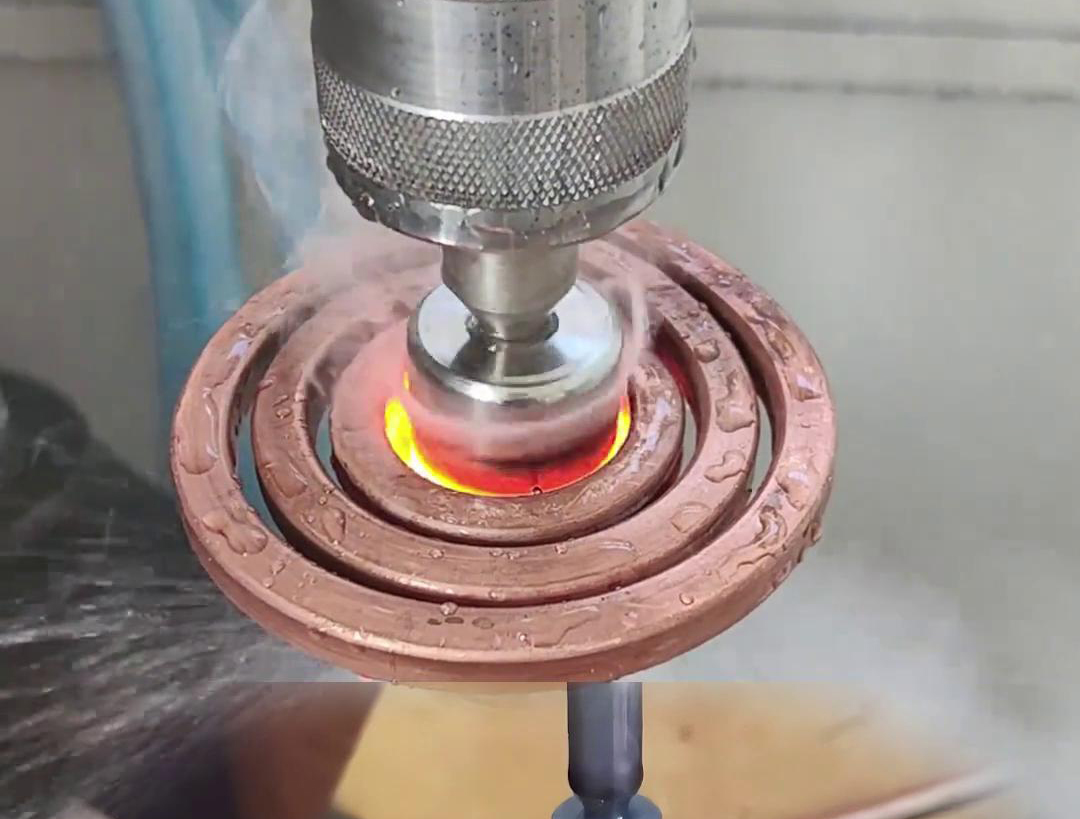 120KW超音頻淬火設備對導柱淬火熱處理，硬度可以到達58-62度左右