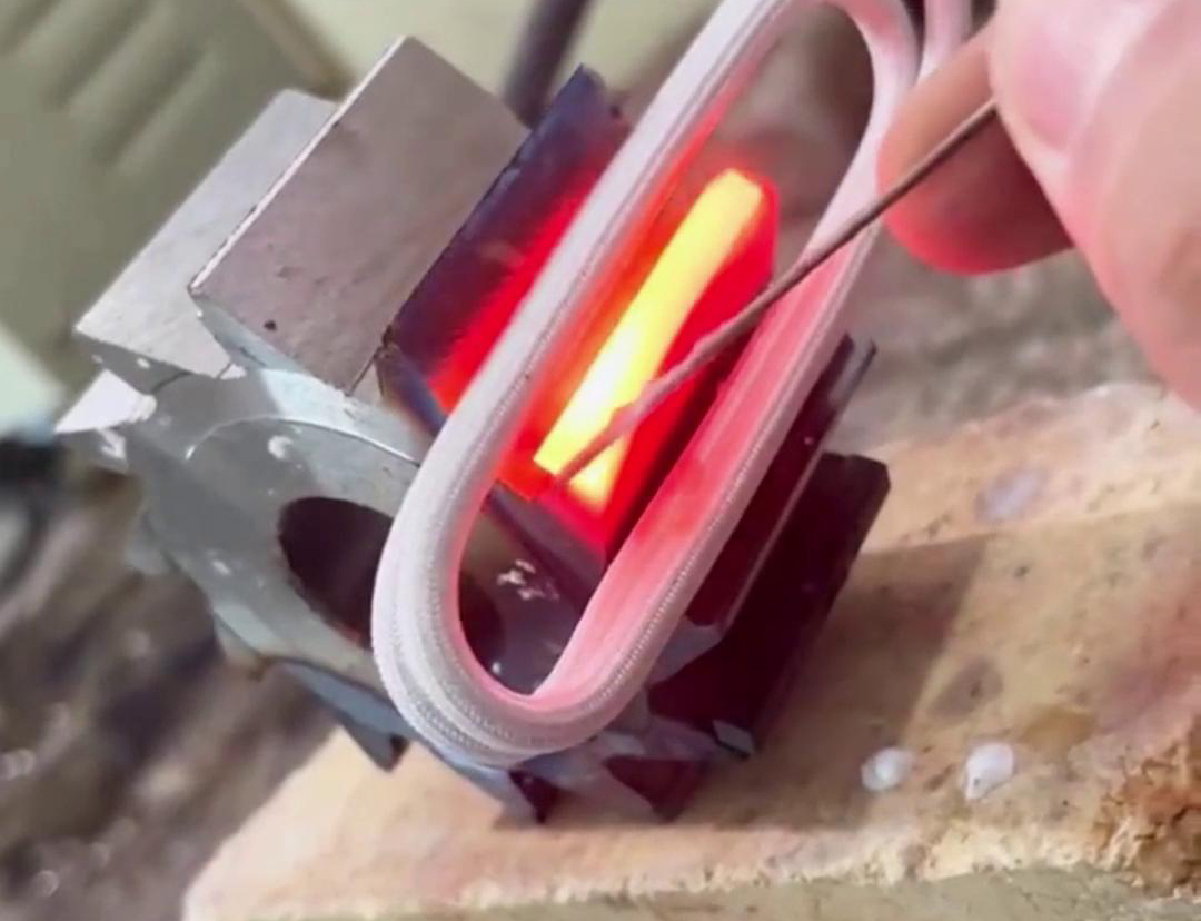 海瑞拓高頻焊接機(jī)助力齒輪齒牙斷裂修復(fù)