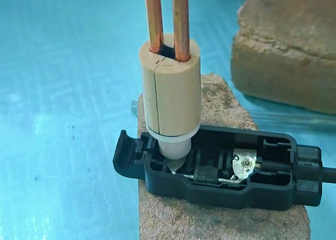 海瑞拓超高頻焊接機：光伏接線盒錫焊的品質(zhì)之選