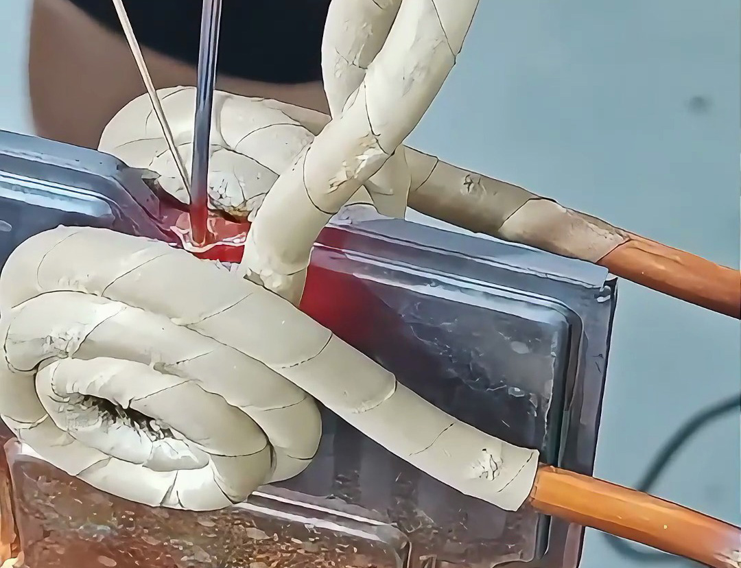 海瑞拓高頻感應焊接機：電熱絲 / 發(fā)熱絲焊接難題的 “終結者”(圖3)