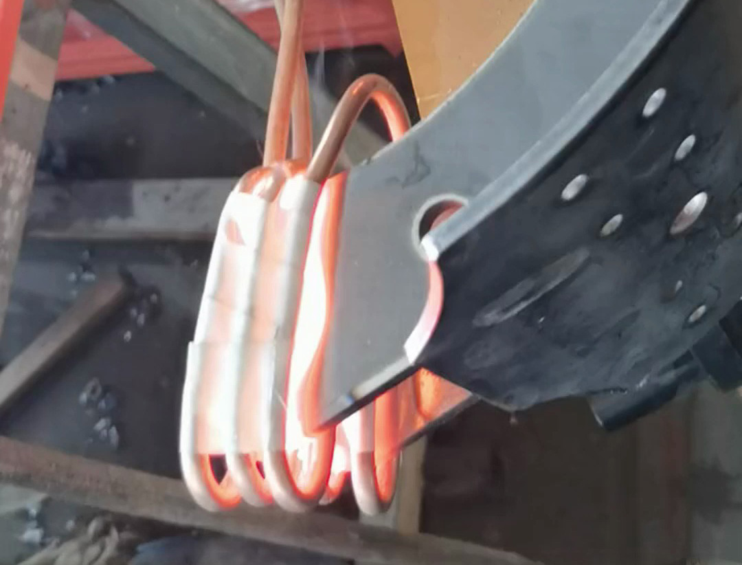 中頻淬火熱處理在鏟車鏟牙性能提升中的應(yīng)用(圖2)