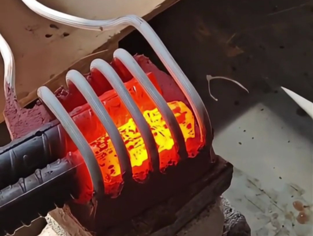 螺紋鋼筋加熱新方法，高頻加熱機(jī)如何快速加熱鋼筋？