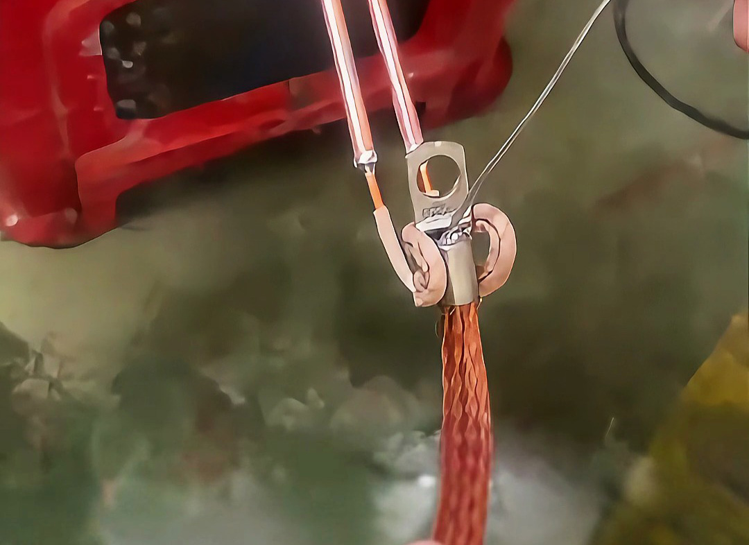 線束端子錫焊提速！海瑞拓6KW超高頻焊接機(jī)，5秒搞