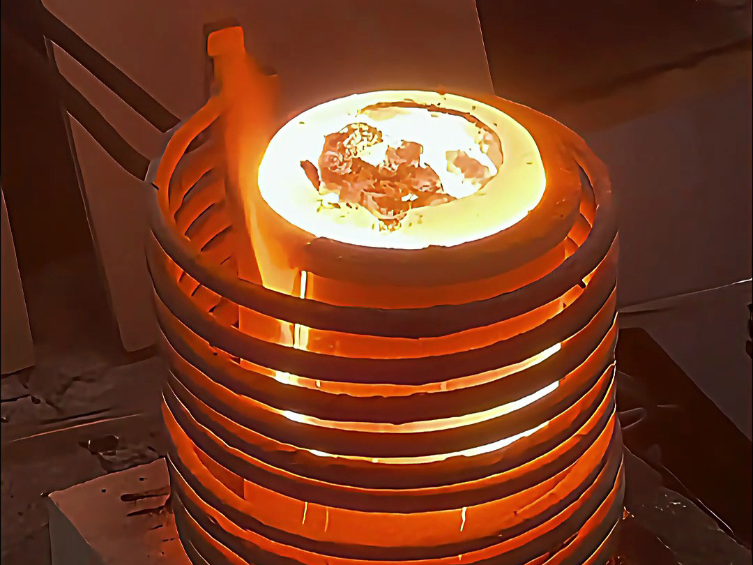 溫度可以達(dá)到1800度的熔煉爐，只要用220V的電