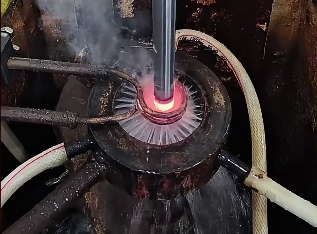 金屬加熱新時代，高頻淬火機(jī)床1秒到高溫淬火！