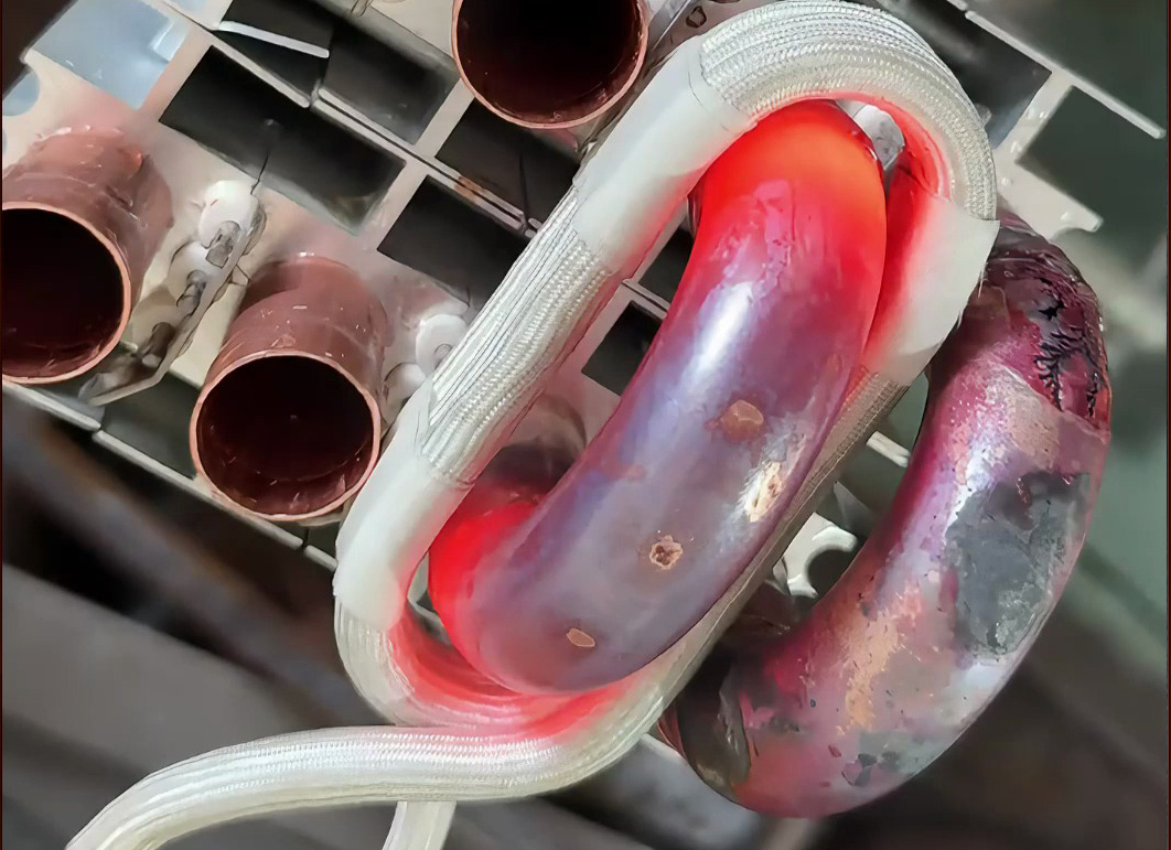 無火焊接真能行？海瑞拓高頻焊機(jī)，散熱器銅管彎頭10秒速焊