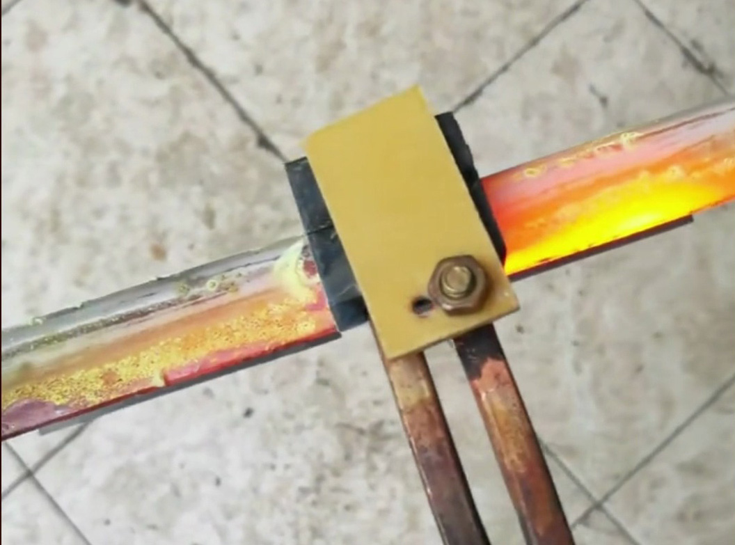 鍍鋅板加熱利器！海瑞拓手持式高頻加熱機(jī)，車間作業(yè)太省心