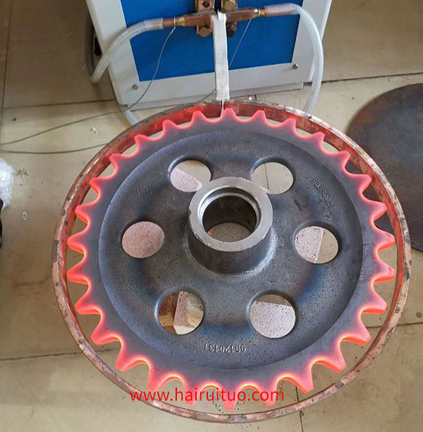 高頻感應(yīng)加熱設(shè)備節(jié)能節(jié)電無(wú)污染