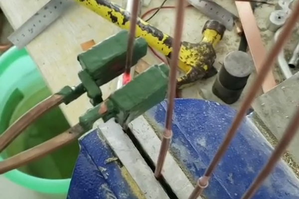 手持式高頻加熱機，高頻焊機是焊接銅管工具