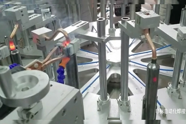 非標自動化高頻焊接設備正對銅管和不銹鋼管焊接