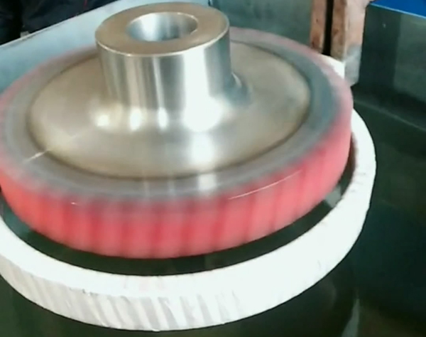 淺析采用超音頻導軌淬火設備的工藝介紹