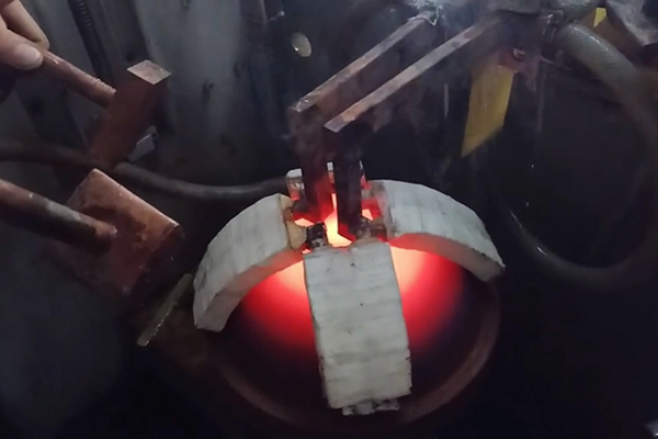 開口式感應加熱電源的功率容量和電流頻率的選擇(圖2)