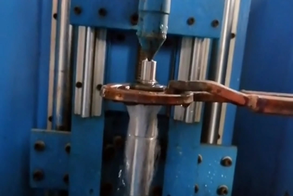 臥式淬火機個性化定制生產(chǎn)廠家