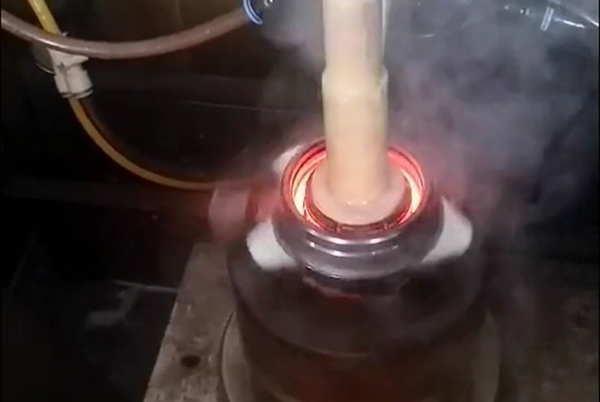 網(wǎng)上找的半軸淬火設(shè)備制造商會不會不靠譜？看看這位客戶就知道