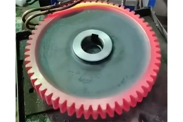 大齒輪淬火用超音頻加熱淬火設備