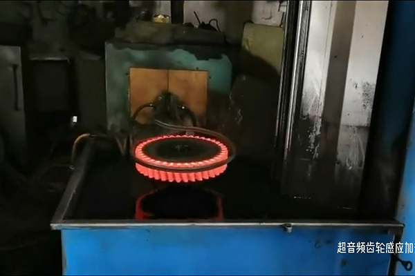 數(shù)控淬火機床，高頻齒輪淬火設備