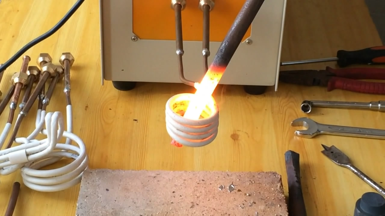 河北高頻加熱機(jī)廠規(guī)模和實(shí)力表示非?？隙?></div>
<div   id="6m4qo3a"   class="txt fr"> <span id="aa3pvw8"    class="f16">2021-10-19</span> <b>河北高頻加熱機(jī)廠規(guī)模和實(shí)力表示非?？隙?/b>
<div   id="intjhmu"   class="des">前陣子，蒙師傅接到一通電話，問(wèn)我是否是河北高頻加熱機(jī)廠的蒙師傅，他說(shuō)他說(shuō)是某某公司介紹的，他們也是在閑聊中得知對(duì)河北高頻加熱機(jī)廠家所做的介紹。 ...</div>
<i class="f16">查看詳情</i> </div>
</a></li>
<li><a href=