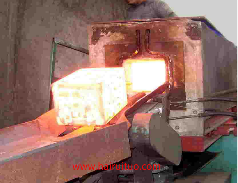 整體淬火設(shè)備感應(yīng)加熱時鋼徑向溫差的出現(xiàn)